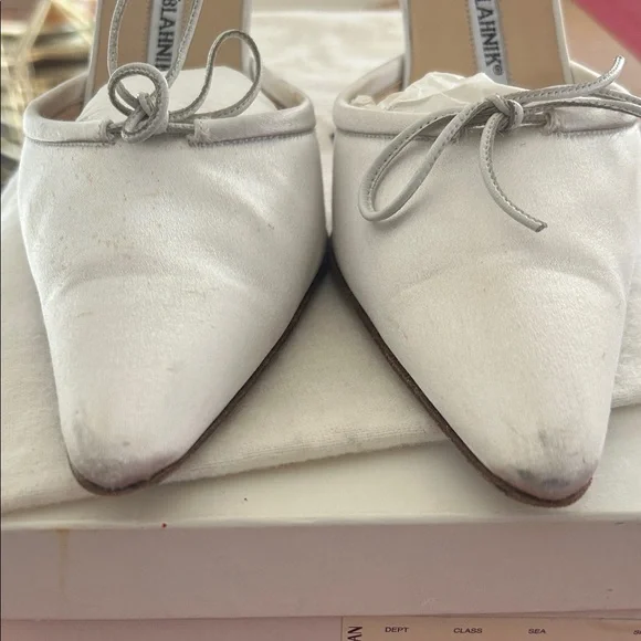 Manolo Blahnik White Heeled Shoes - Picture 2 of 3